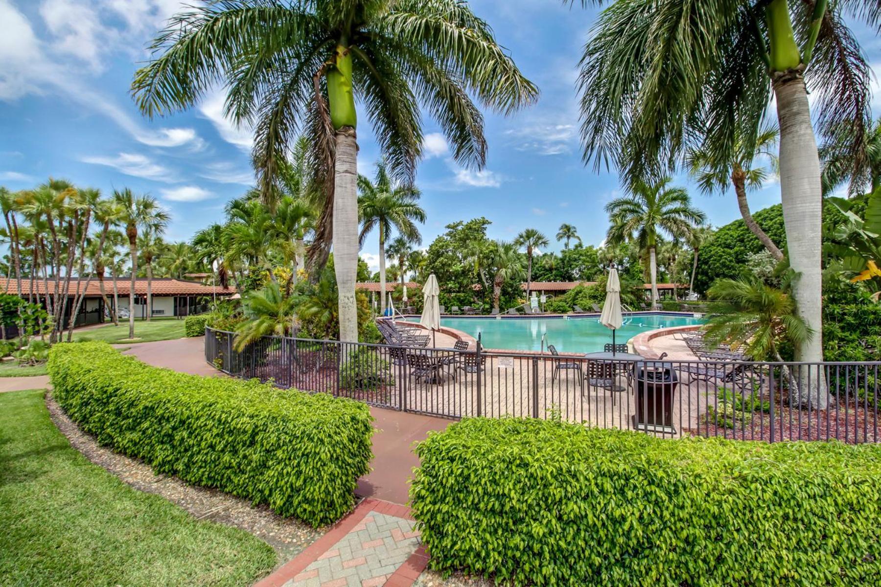 Marina Getaway On The Water! Apartment Naples Exterior photo