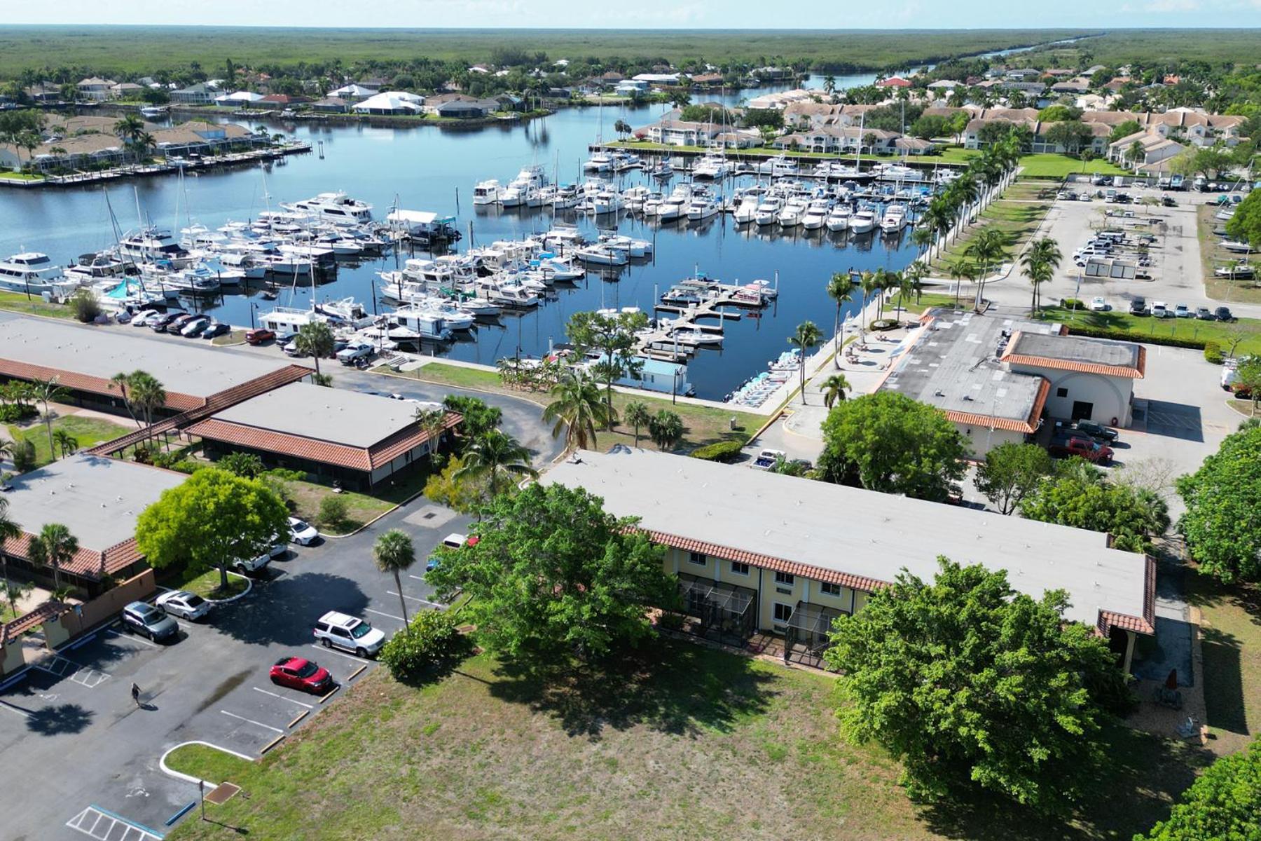 Marina Getaway On The Water! Apartment Naples Exterior photo